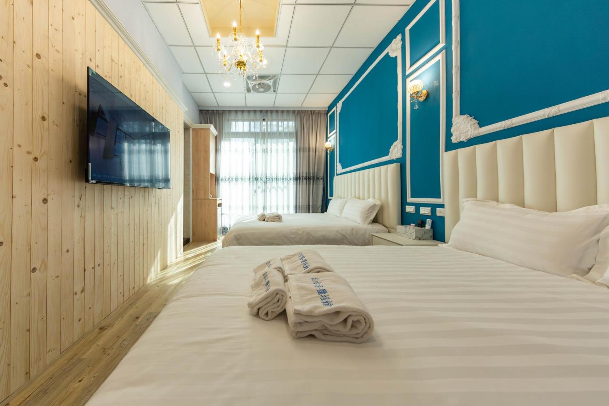 Ez Stay Yancheng Kaohsiung Exterior photo